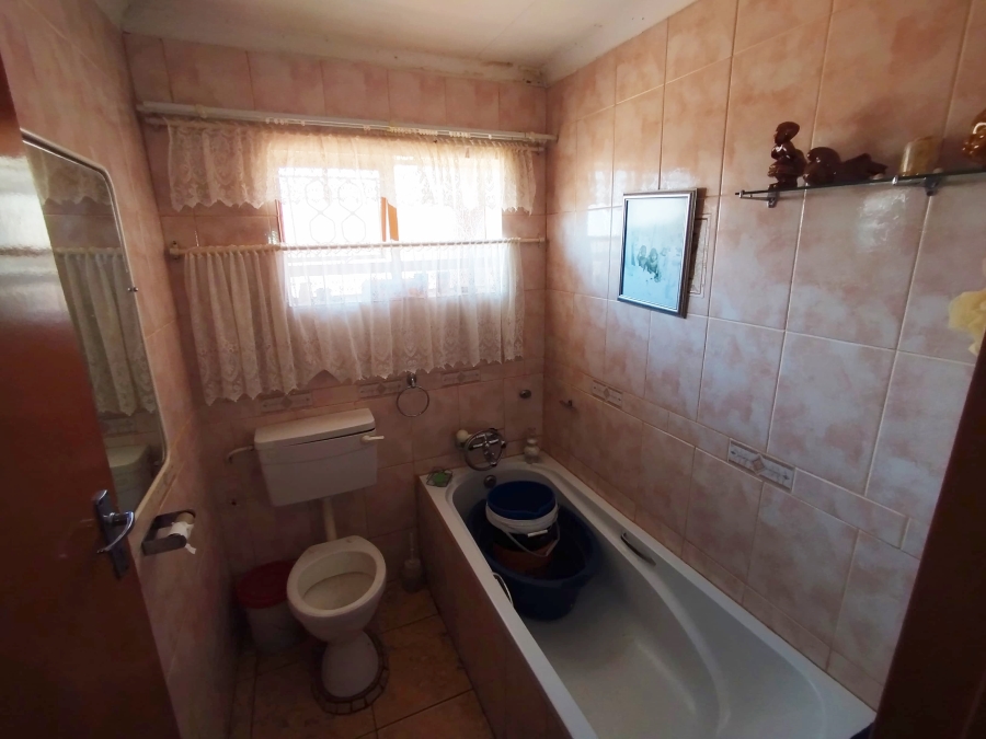 3 Bedroom Property for Sale in Ikageng North West